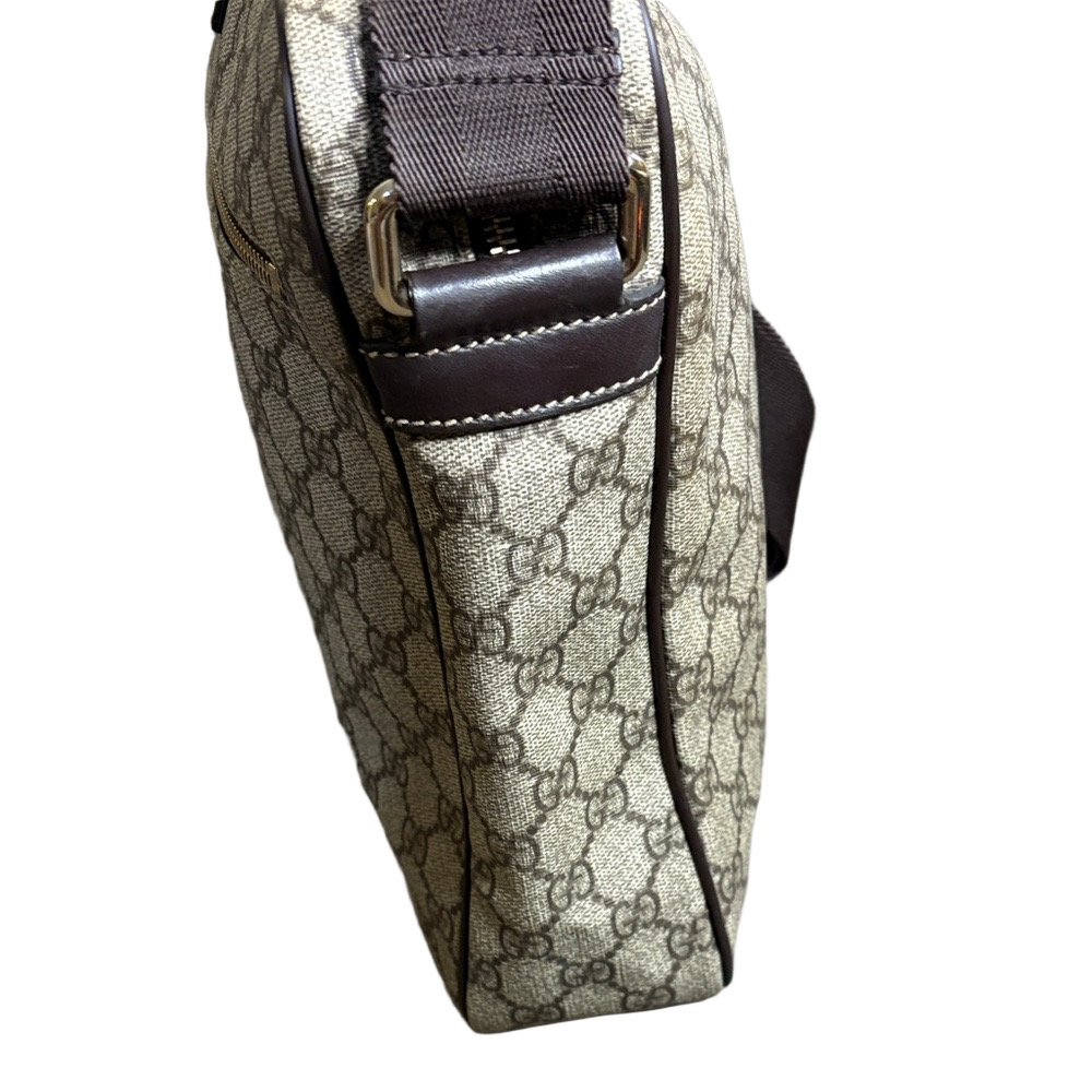 Gucci GG Supreme Canvas Messenger Bag with Dark Brown Trim - Picture 5 of 11